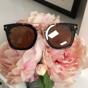 Brand new, unworn Tom Ford sunglasses